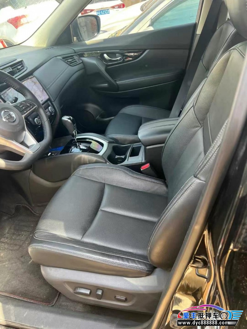 20年日产奇骏SUV抵押车出售