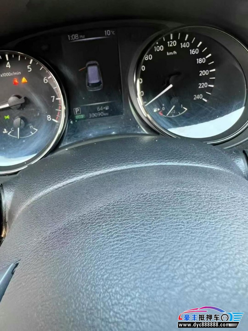 20年日产奇骏SUV抵押车出售