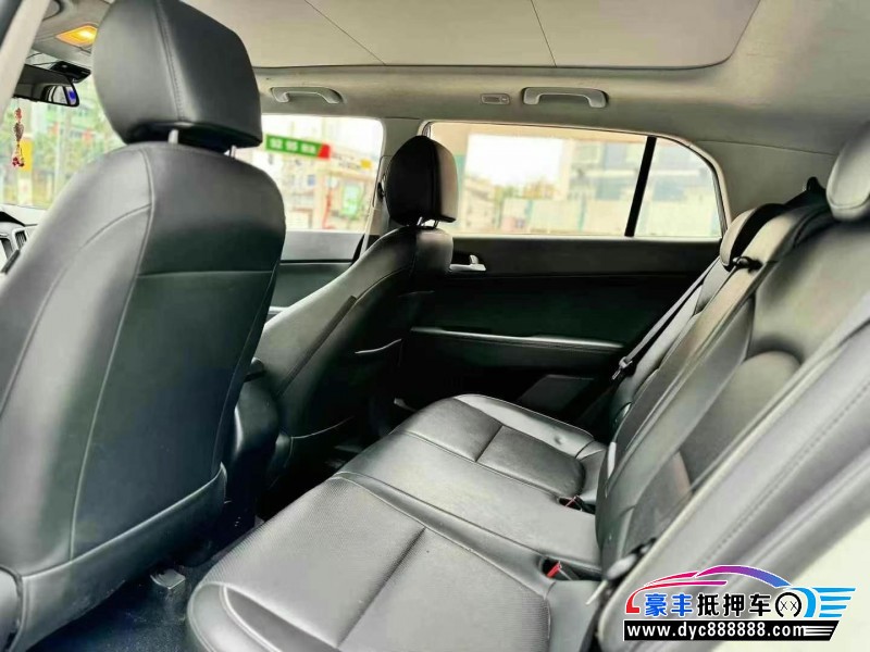 16年现代ix25轿车抵押车出售