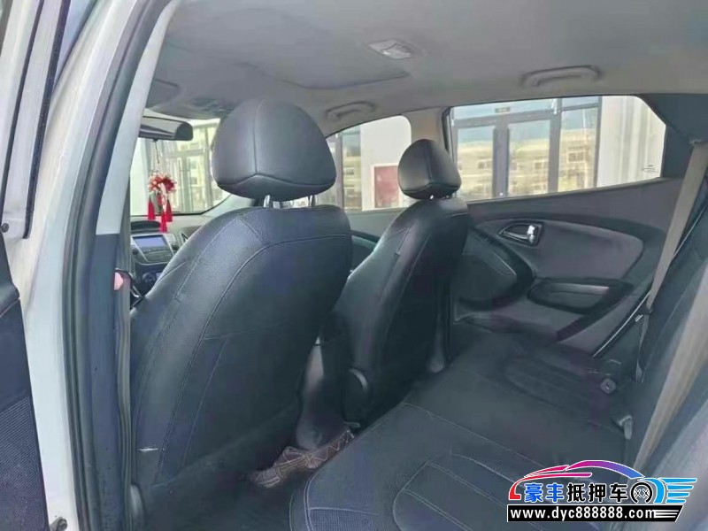 14年现代ix35SUV抵押车出售