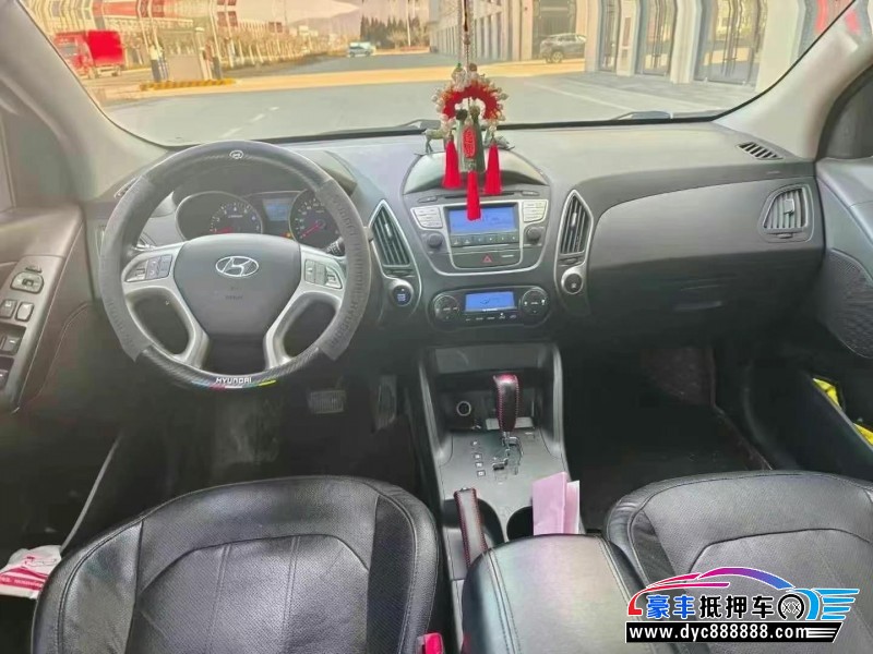 14年现代ix35SUV抵押车出售