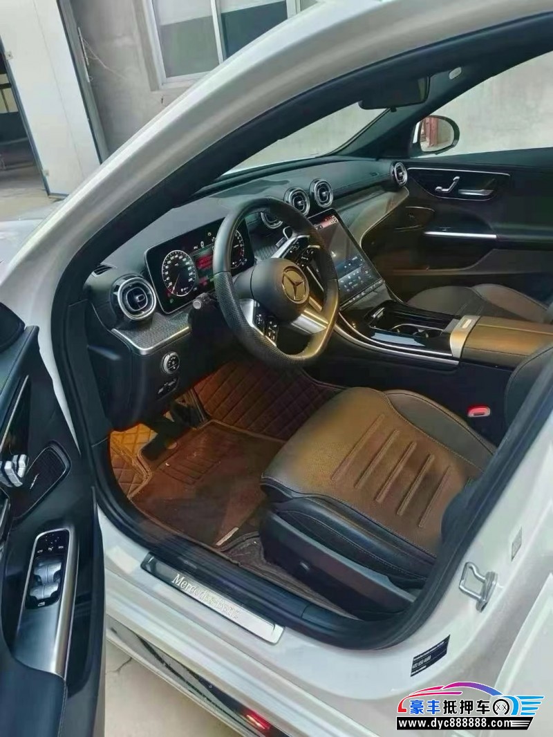 23年奔驰C轿车抵押车出售