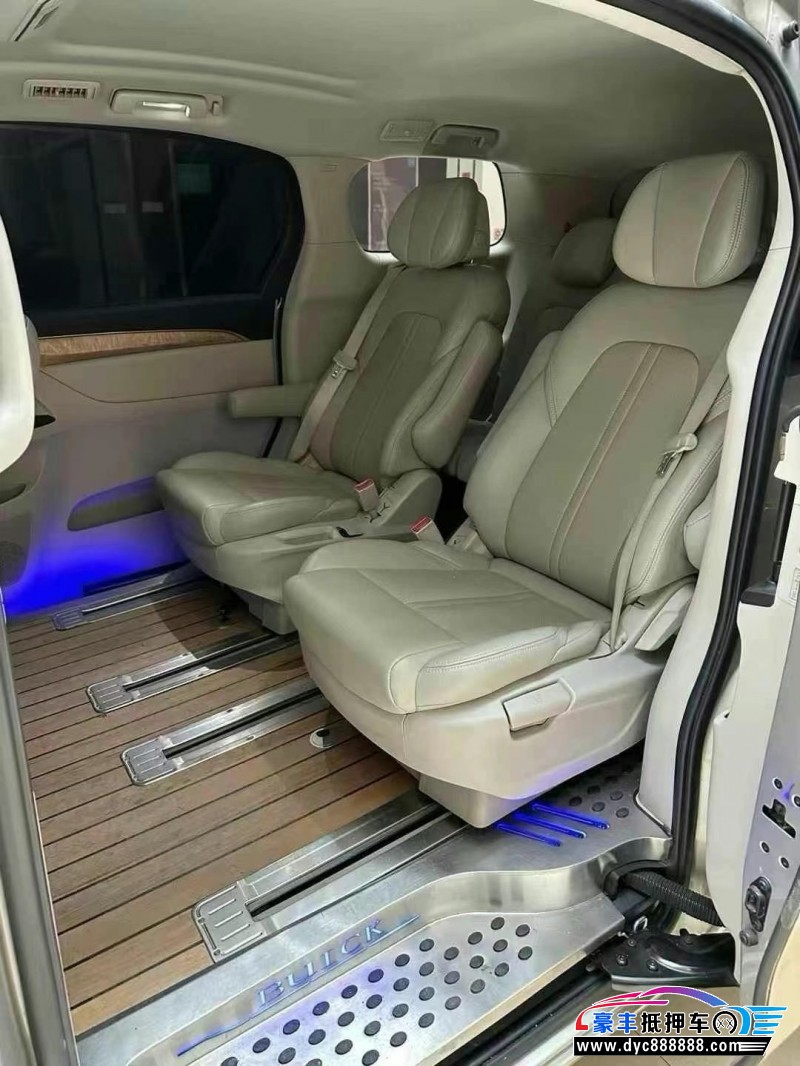 18年别克GL8MPV抵押车出售