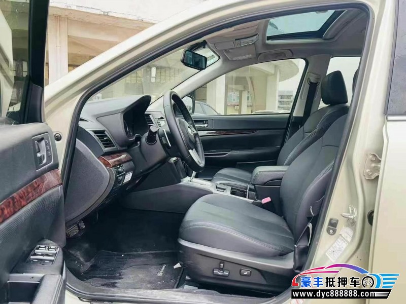 12年斯巴鲁傲虎轿车抵押车出售