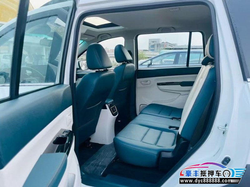 24年SWM斯威汽车大虎轿车抵押车出售