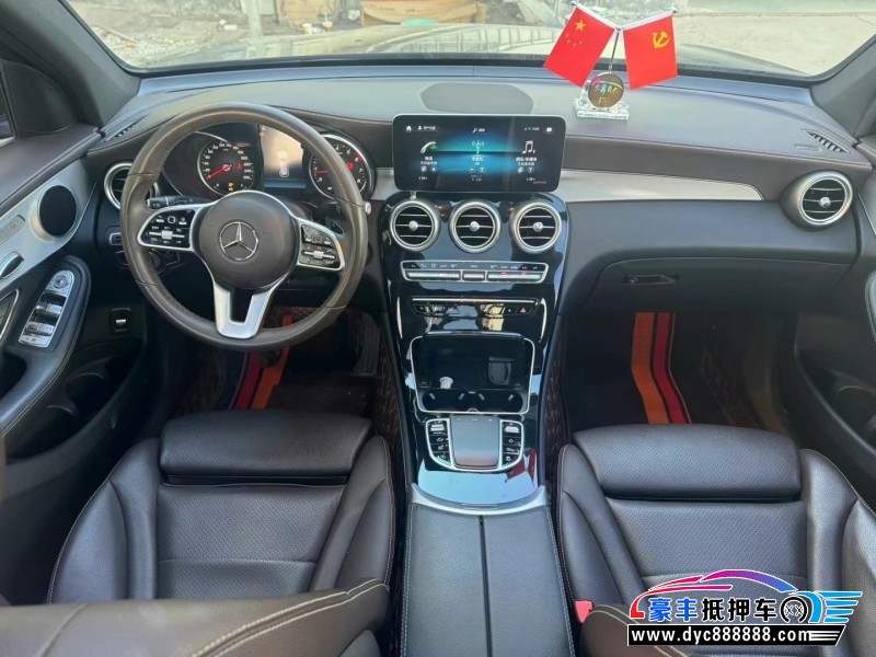 20年奔驰GLC轿车抵押车出售