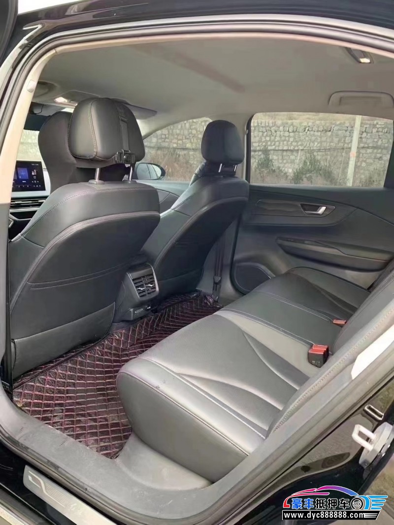 23年红旗EQM5轿车抵押车出售