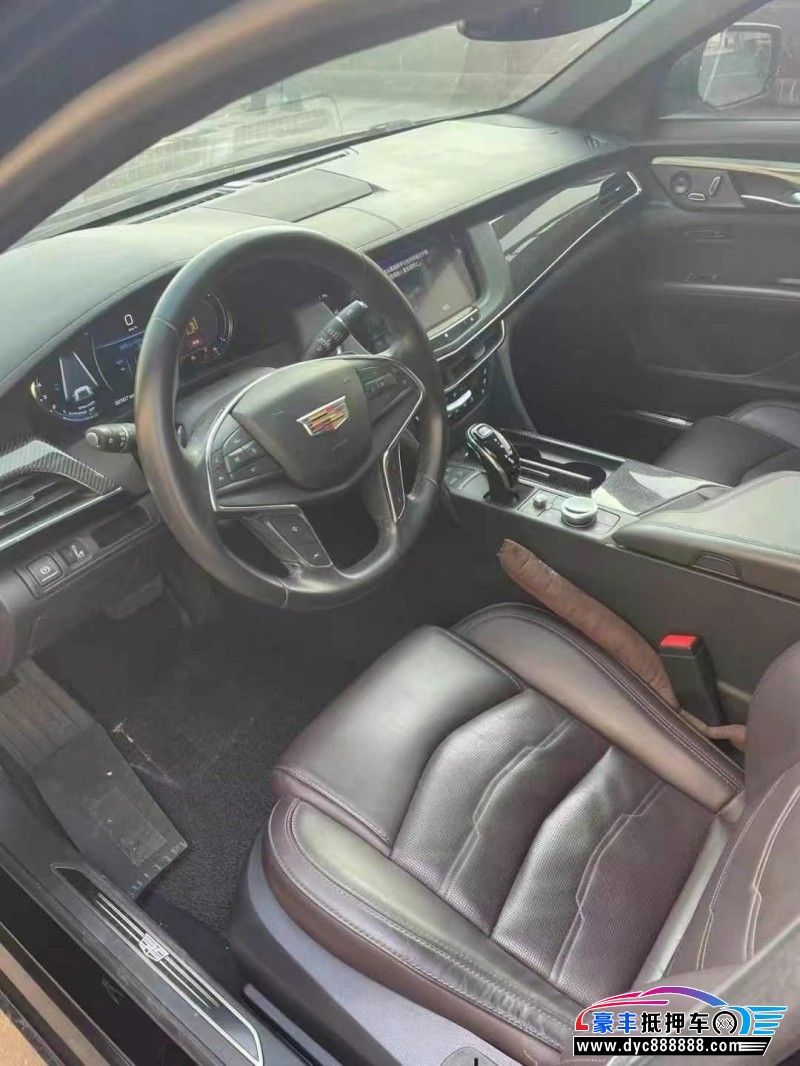 22年凯迪拉克CT6轿车抵押车出售