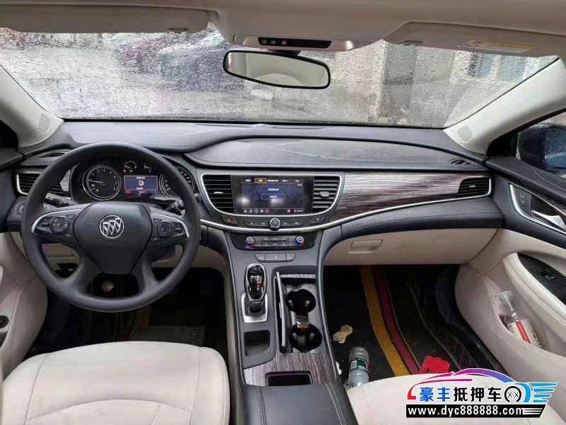 20年别克君越轿车抵押车出售