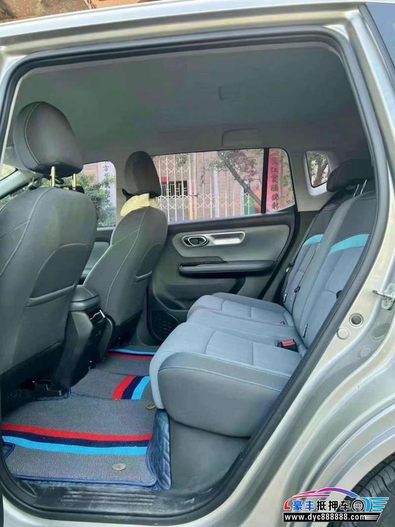 23年埃安Y70轿车抵押车出售