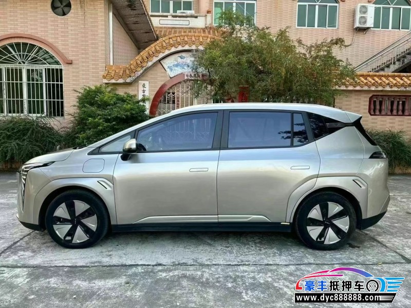 23年埃安Y70轿车抵押车出售