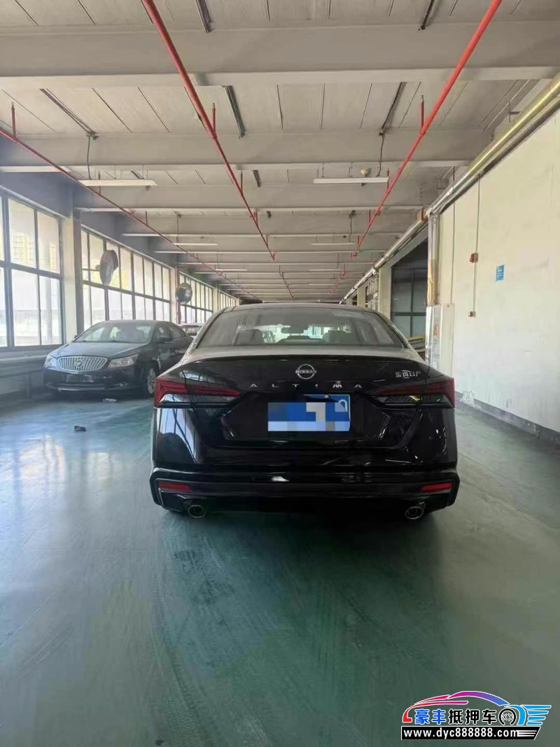 24年日产天籁轿车抵押车出售