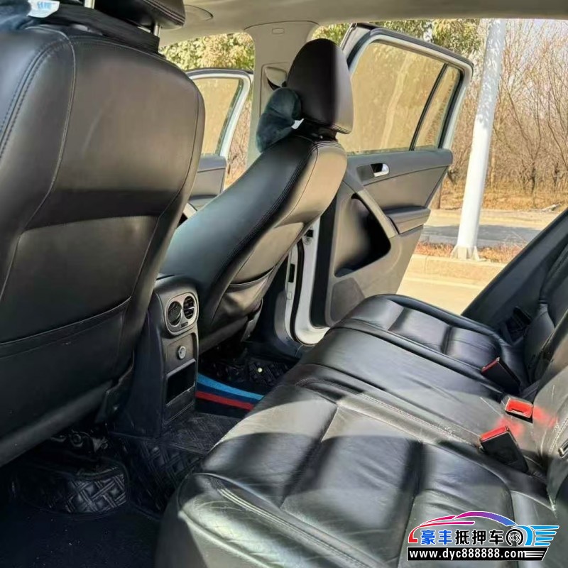 11年大众途观轿车抵押车出售