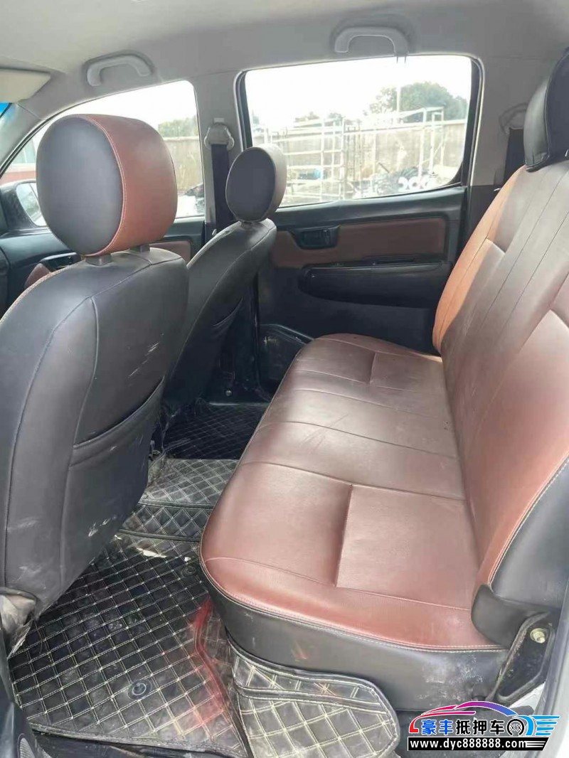 18年猎豹汽车CT7轿车抵押车出售