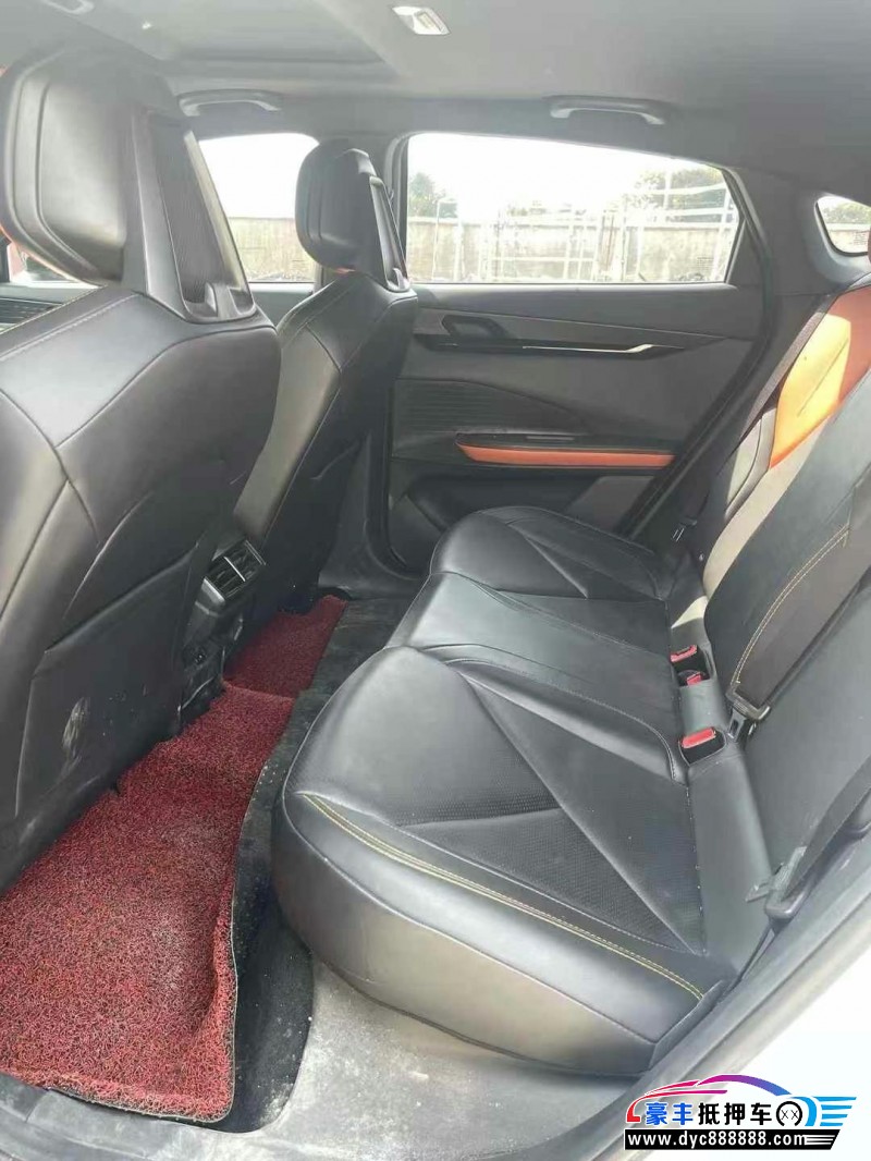 23年长安长安UNI轿车抵押车出售