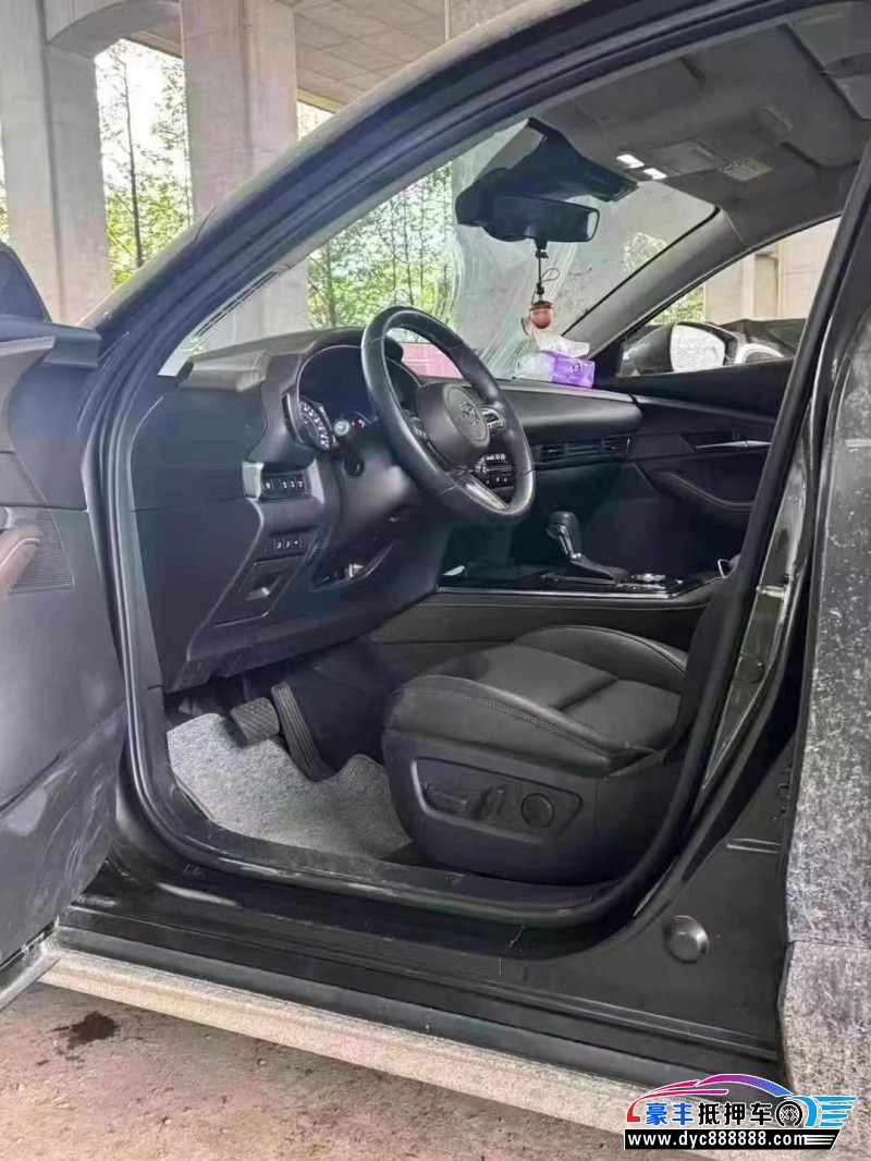 23年马自达cx30轿车抵押车出售