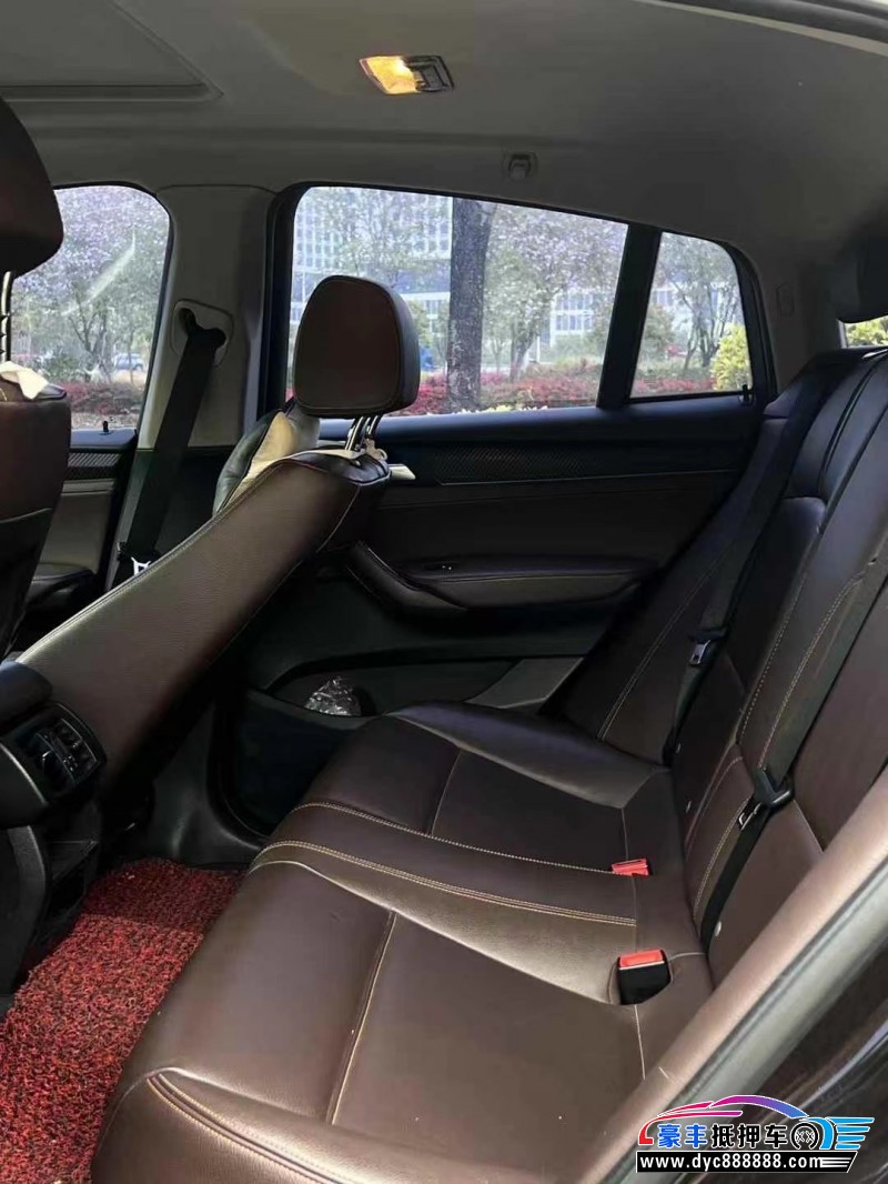 15年宝马X4轿车抵押车出售