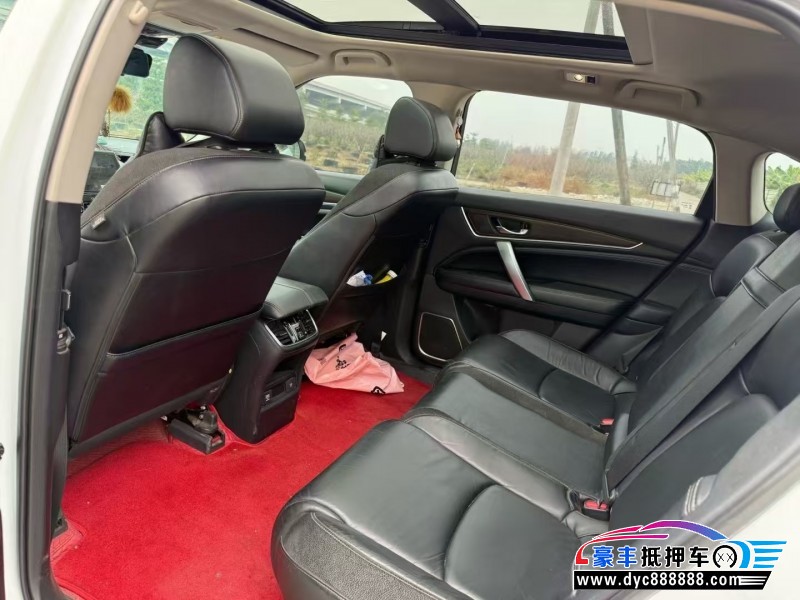 18年本田冠道轿车抵押车出售