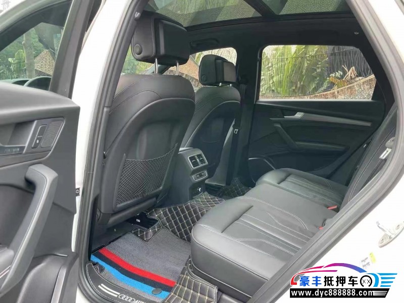 23年奥迪Q5轿车抵押车出售