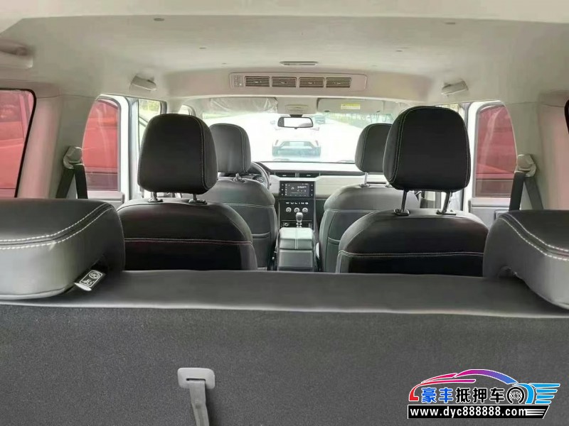 19年五菱五菱宏光S轿车抵押车出售