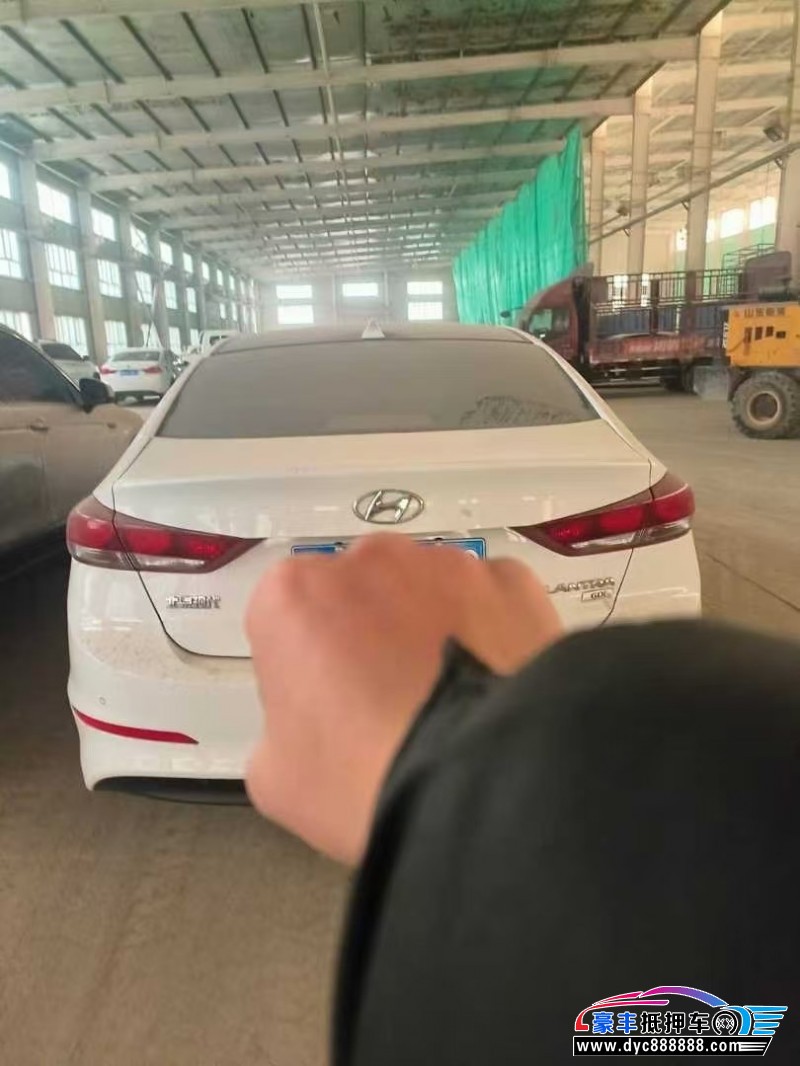 19年现代领动轿车抵押车出售