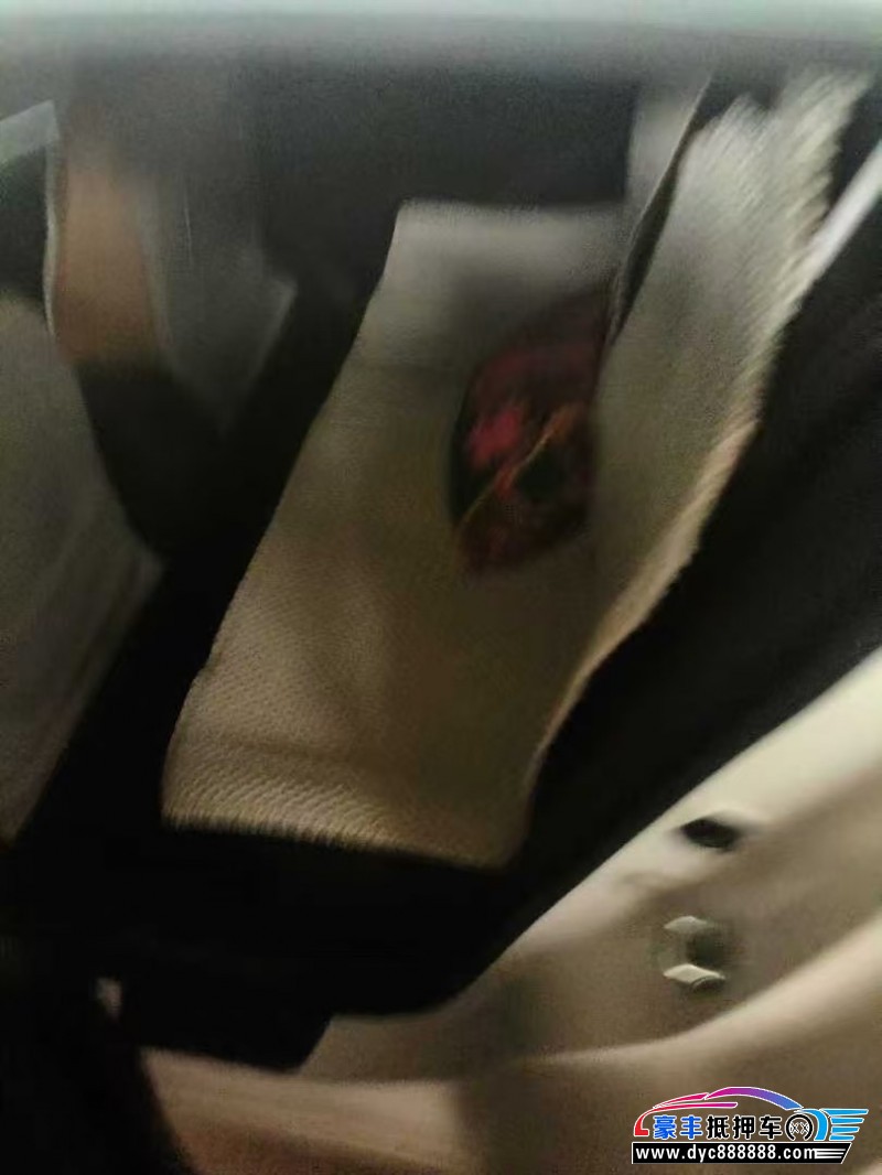 19年现代领动轿车抵押车出售