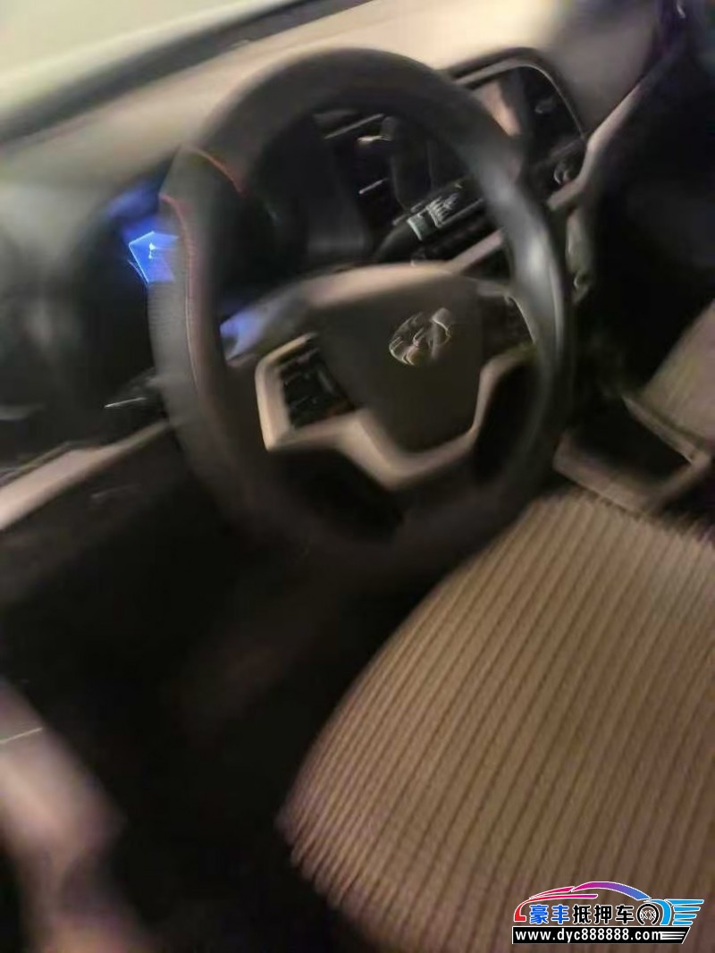 19年现代领动轿车抵押车出售