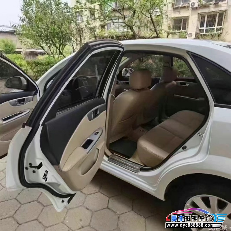 16年别克凯越轿车抵押车出售