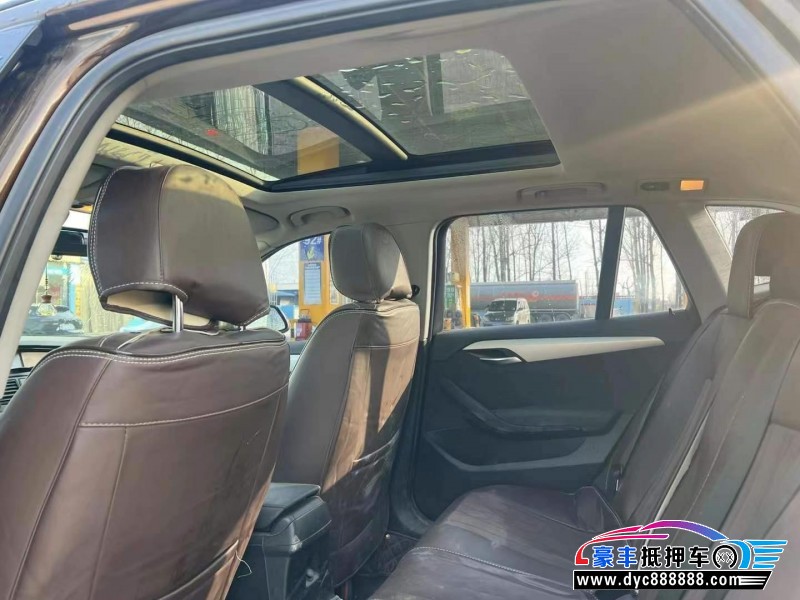 13年宝马X1轿车抵押车出售