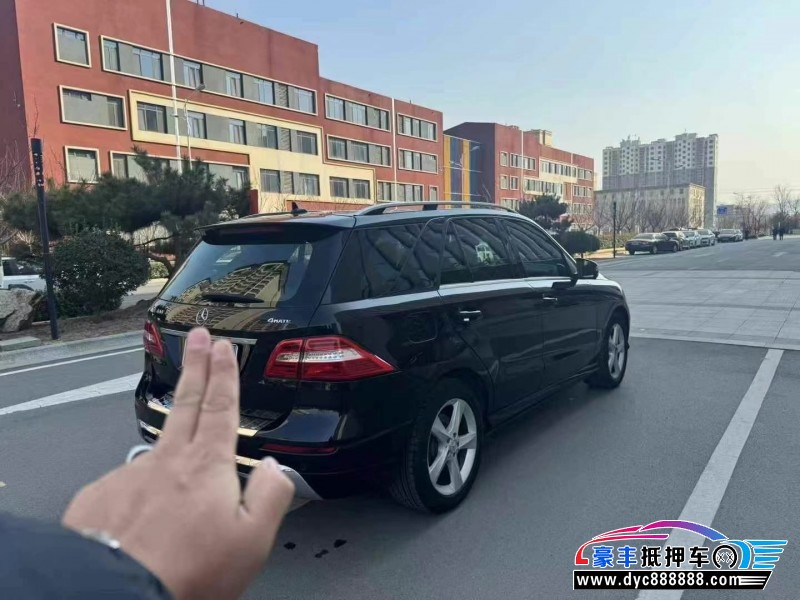 14年奔驰ML轿车抵押车出售