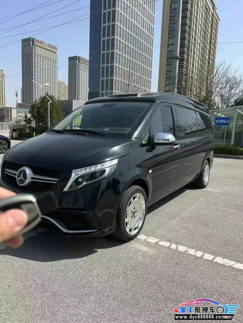 18年奔驰威霆轿车抵押车出售