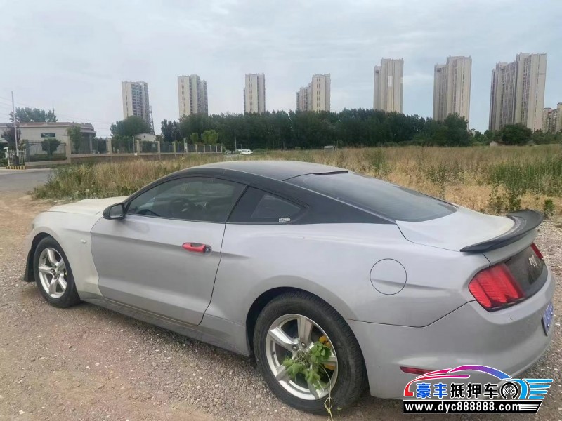 15年福特野马轿车抵押车出售