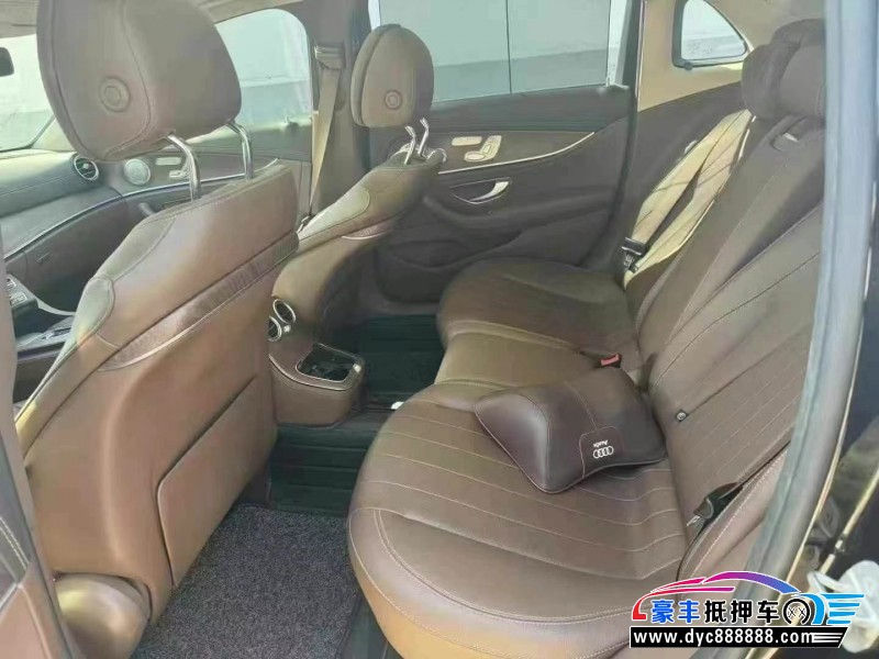 21年奔驰E轿车抵押车出售