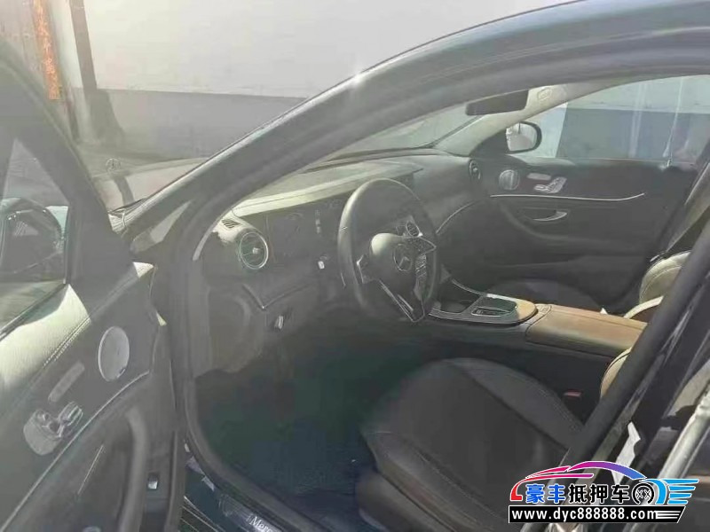 21年奔驰E轿车抵押车出售