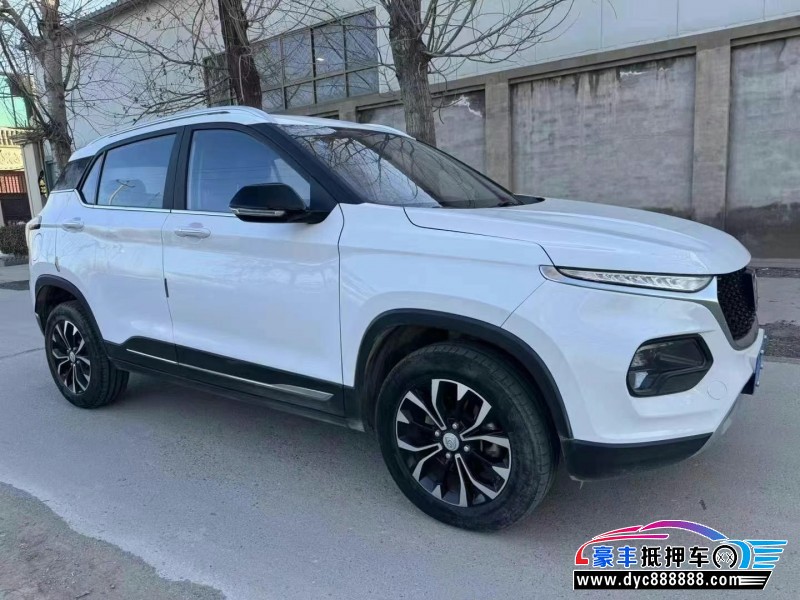 19年宝骏730轿车抵押车出售