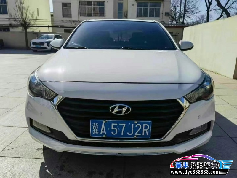 17年现代悦纳轿车抵押车出售