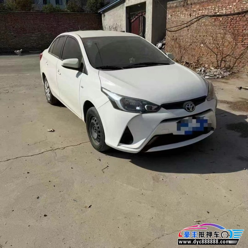 20年丰田致享轿车抵押车出售