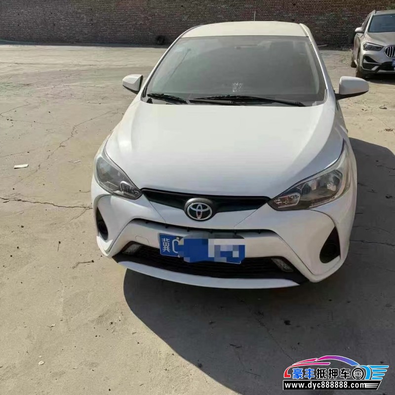 20年丰田致享轿车抵押车出售