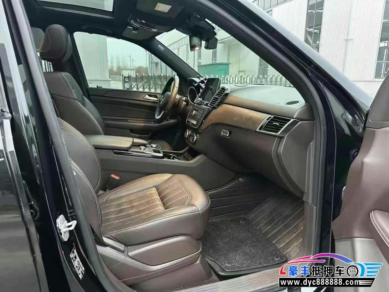 19年奔驰GLE轿车抵押车出售