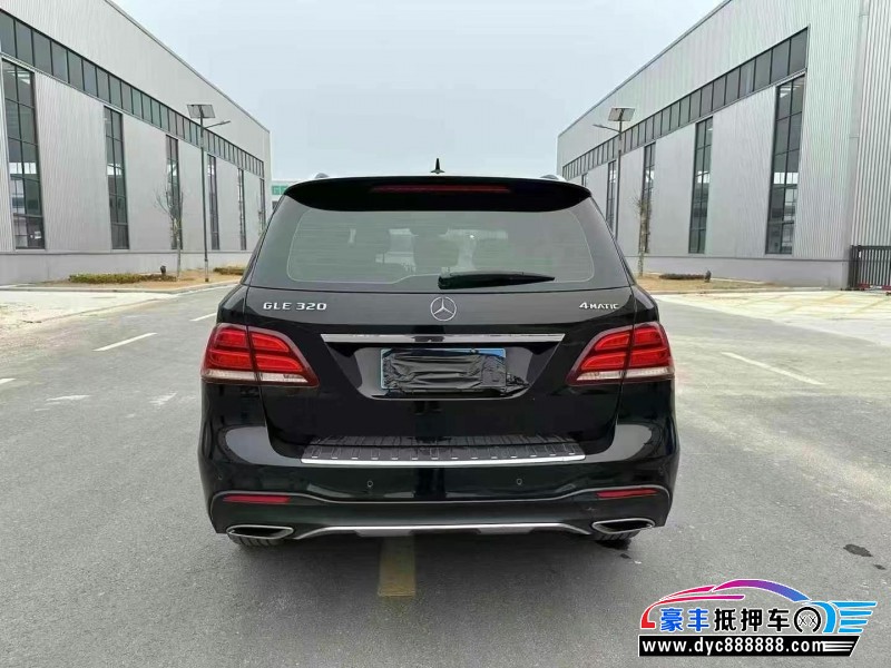 19年奔驰GLE轿车抵押车出售