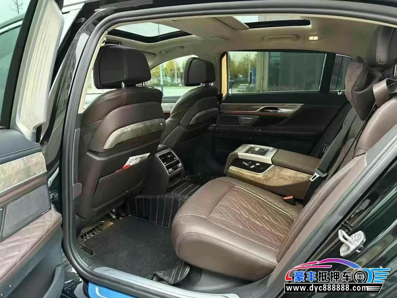 22年宝马7系轿车抵押车出售