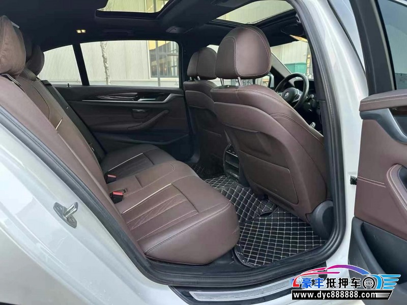 21年宝马5系轿车抵押车出售