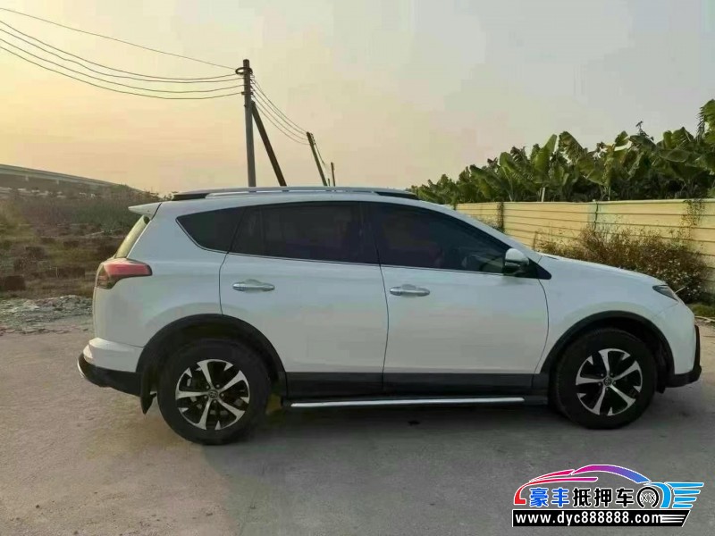 18年丰田RAV4SUV抵押车出售