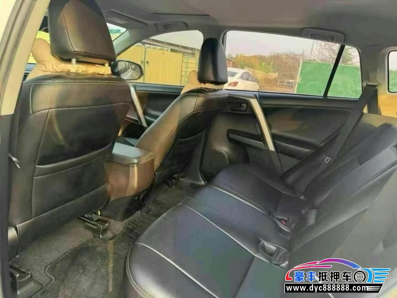 18年丰田RAV4SUV抵押车出售