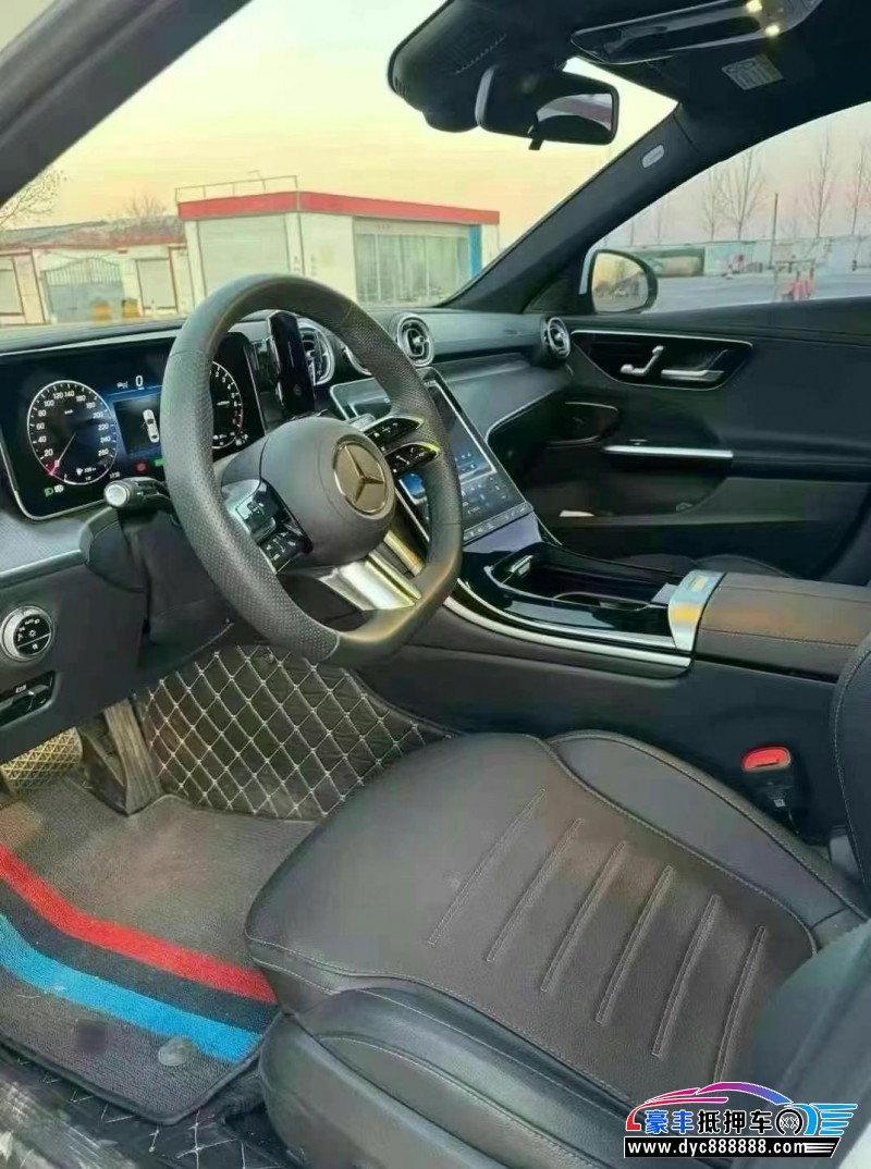 24年奔驰C轿车抵押车出售