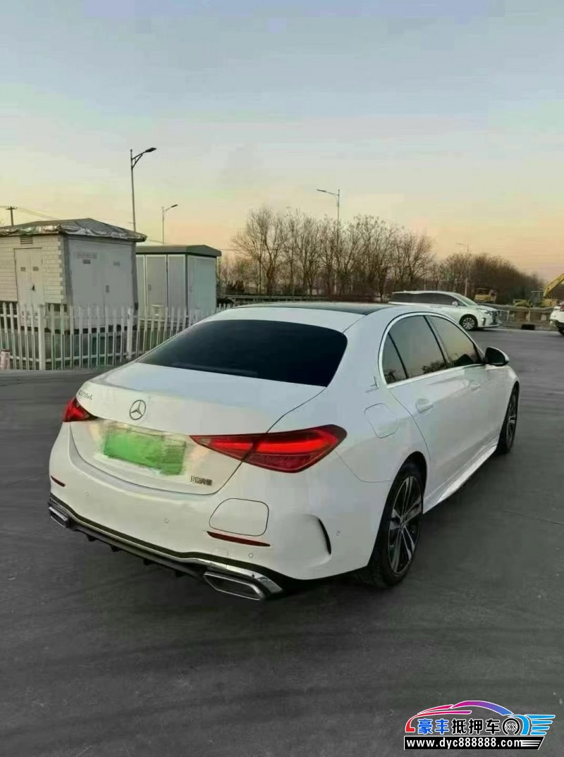 24年奔驰C轿车抵押车出售