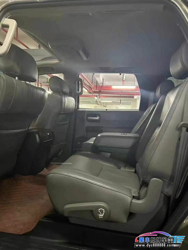 11年丰田红杉SUV抵押车出售