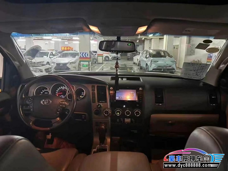 11年丰田红杉SUV抵押车出售