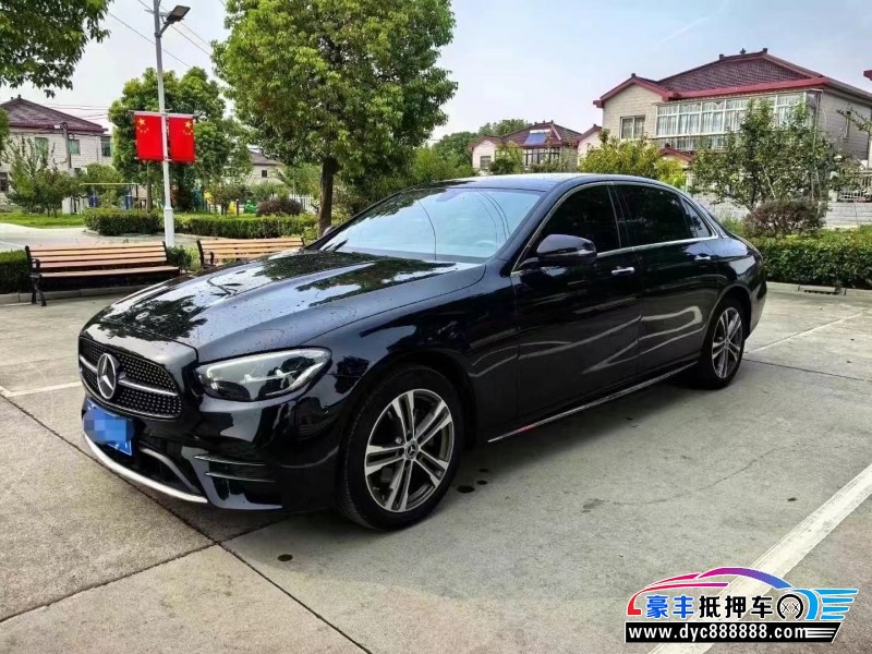 22年奔驰E轿车抵押车出售