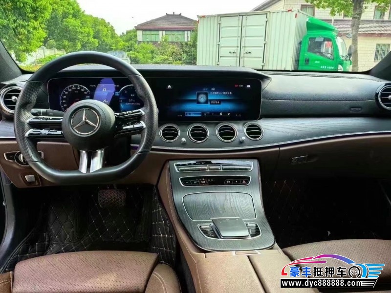 22年奔驰E轿车抵押车出售